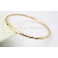 Design rond à bracelet simple en forme de bracelet en or